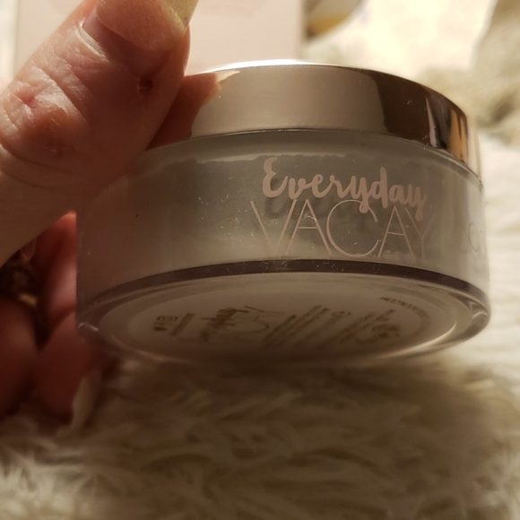 Ciate London Everyday Vacay Setting Powder BNIB - Picture 6 of 6